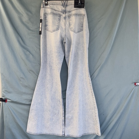 NWT Veronica Beard Sheridan Bell Bottom Blue Jean in Sky Sz 29" 70s Retail $298 - Picture 8 of 8